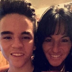 Meet your Posher, Dylon